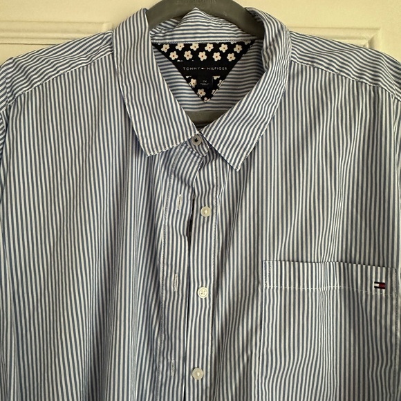 Cute dress/tunic. - Picture 2 of 16